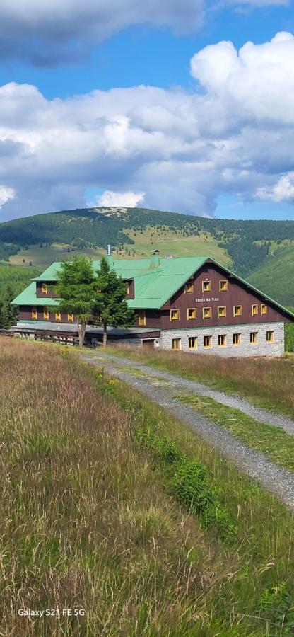 Bouda Na Plani - Horska Bouda Hostel Špindlerŭv Mlýn Ngoại thất bức ảnh