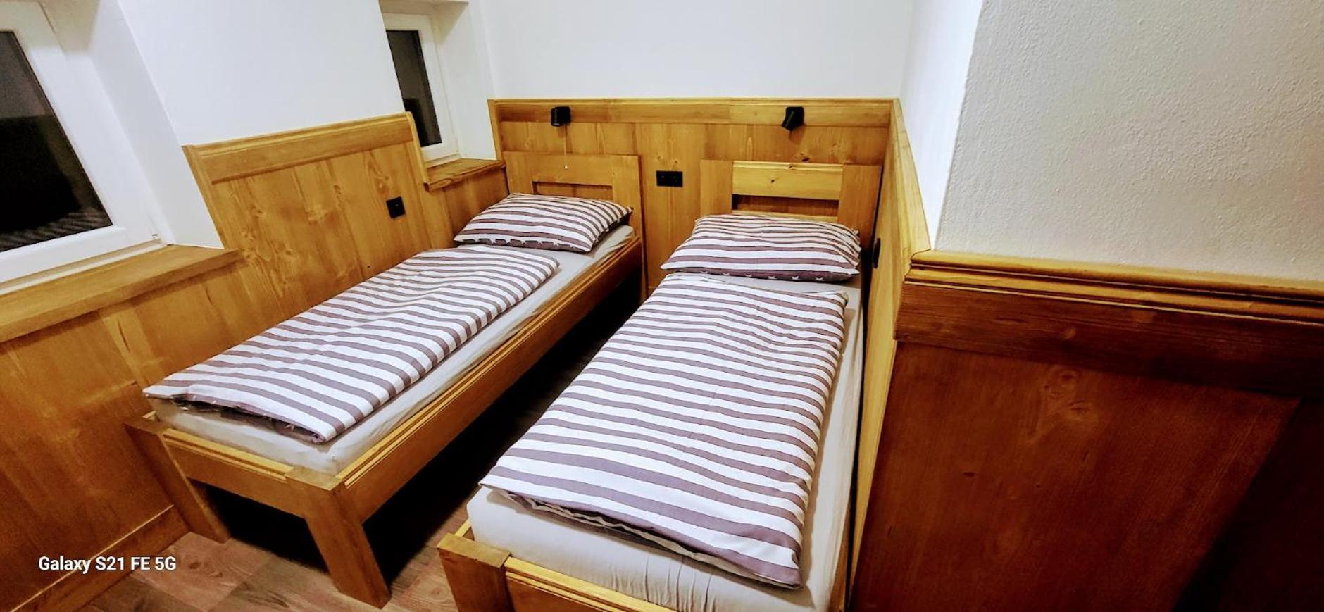 Bouda Na Plani - Horska Bouda Hostel Špindlerŭv Mlýn Ngoại thất bức ảnh